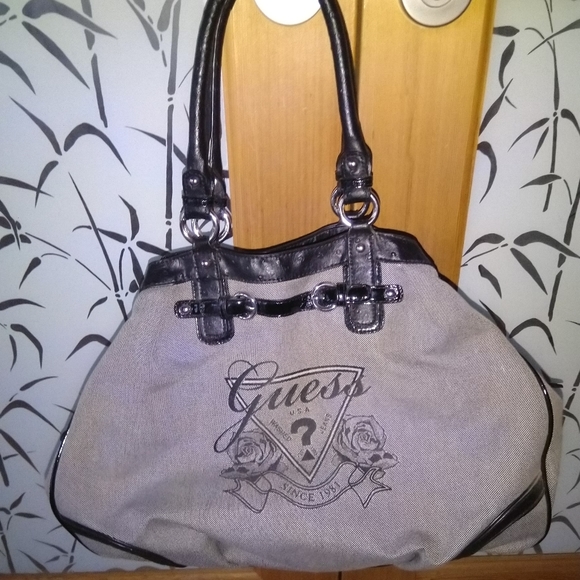 GUESS Vintage Canvas Travel/Overnight tote bag with Duster bag, Mint condition - Picture 1 of 3
